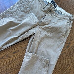 Abercrombie & Fitch Tan Cargo Pants Classic Style